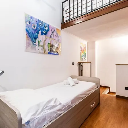Extensive Terrace Navigli Toy Artistic Apartment Milan