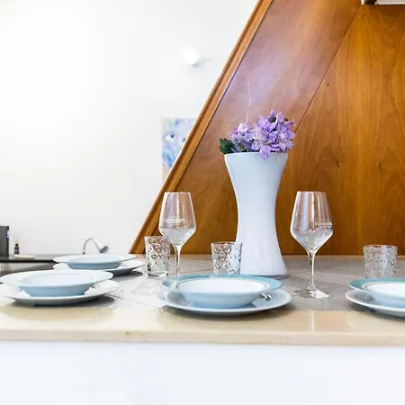 Extensive Terrace Navigli Toy Artistic Apartment