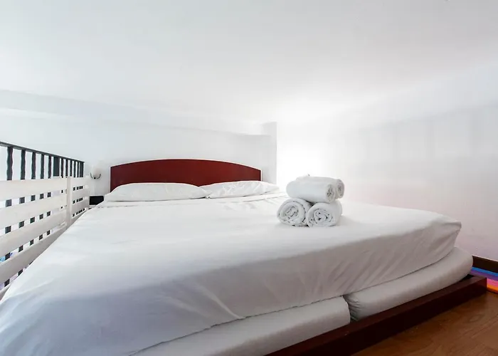 Extensive Terrace Navigli Toy Artistic Апартаменты