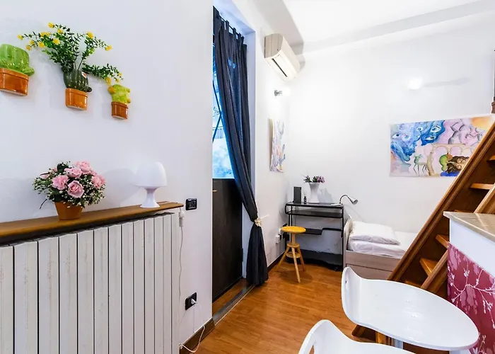 Апартаменты Extensive Terrace Navigli Toy Artistic Милан