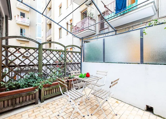 Апартаменты Extensive Terrace Navigli Toy Artistic Милан